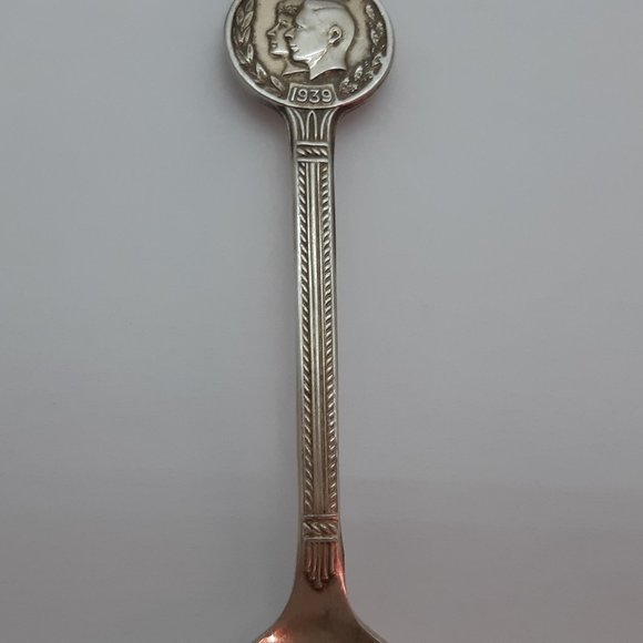 Silverplate Collector's Spoon 1939 Royal Tour of Canada - Picture 7 of 11